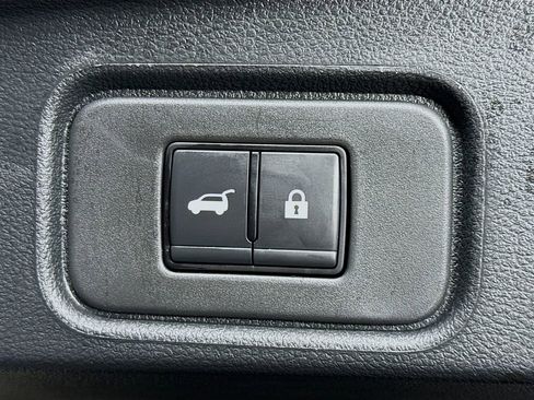 Used 2025 Nissan Pathfinder Rock Creek AWD/4WD image 30