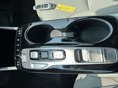 Used 2024 Hyundai Tucson Limited image 31