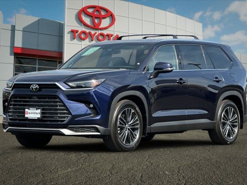 Certified 2026 Toyota Grand Highlander AWD Hybrid image 7