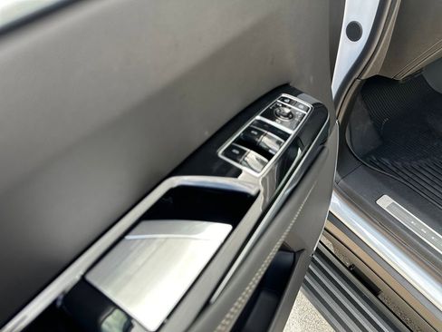New 2026 Cadillac Escalade Luxury w/ LPO, Floor Liner Package AWD/4WD image 20