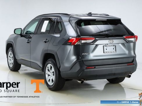 Used 2020 Toyota RAV4 LE image 7