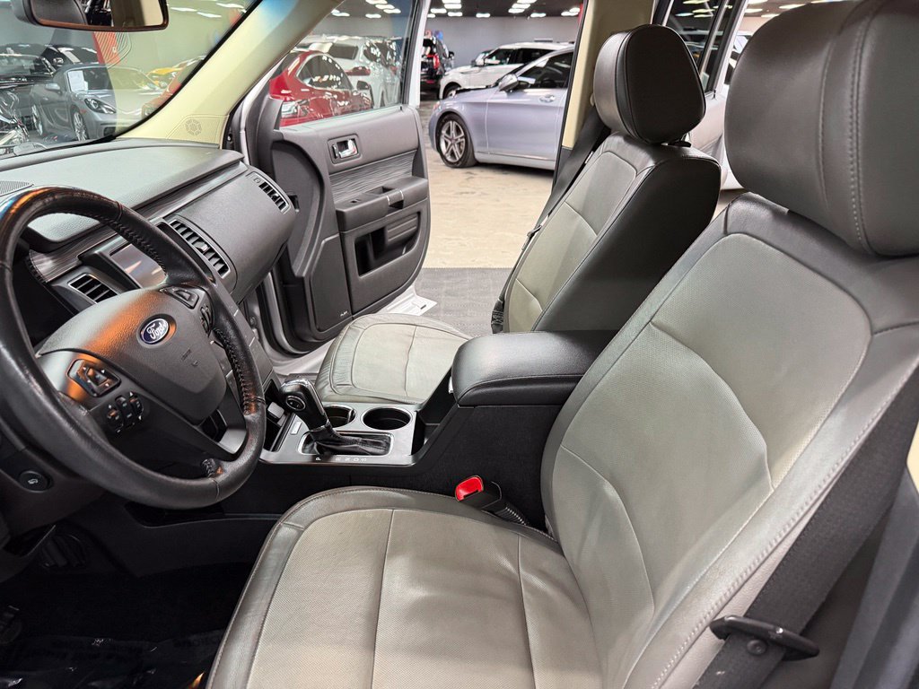 Used 2019 Ford Flex SEL w/ Equipment Group 202A FWD image 32