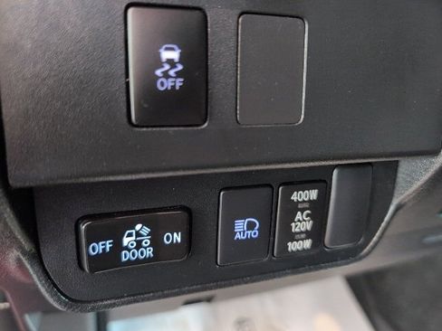 Used 2023 Toyota Tacoma TRD Off-Road image 20