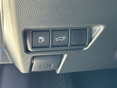 New 2027 Toyota Prius Limited FWD image 29