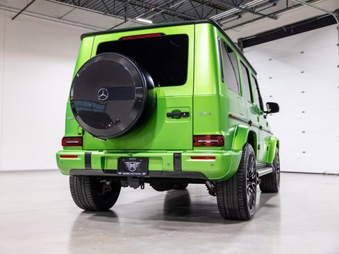 Used 2025 Mercedes-Benz G 63 AMG 4MATIC w/ AMG Carbon Fiber Package image 4