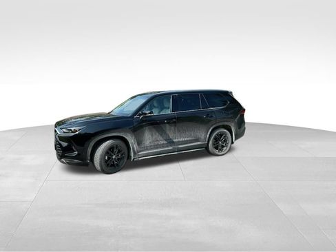 Used 2026 Toyota Grand Highlander AWD image 6