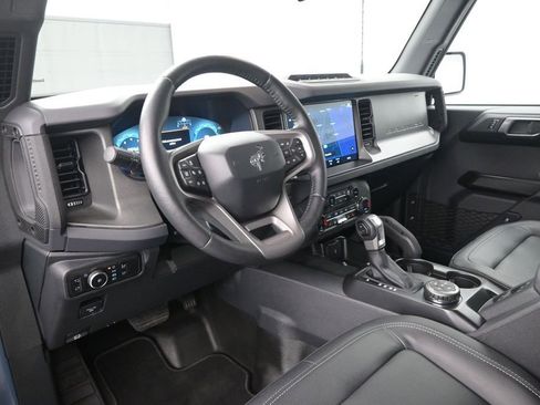 Certified 2025 Ford Bronco Badlands AWD/4WD image 17