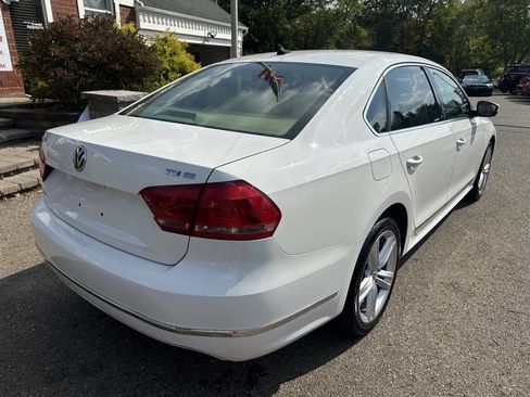 Used 2014 Volkswagen Passat TDI SE image 8