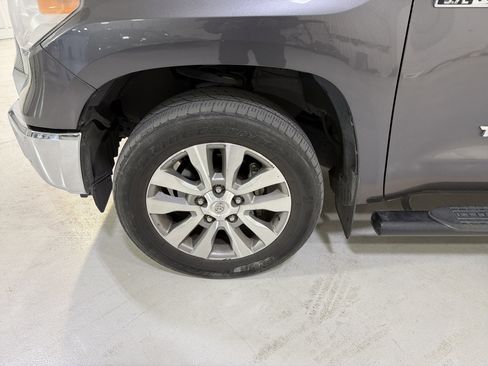 Used 2016 Toyota Tundra Limited image 9