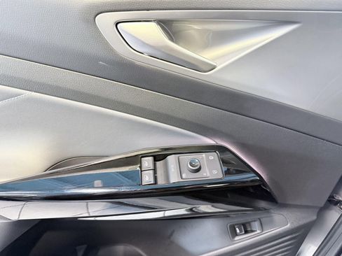 Used 2023 Volkswagen ID.4 Pro S image 35