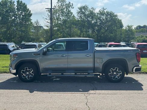 Used 2024 GMC Sierra 1500 SLT w/ SLT Premium Plus Package AWD/4WD image 2