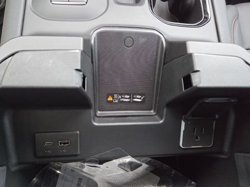 New 2026 GMC Sierra 2500 AT4 w/ AT4 Premium Plus Package AWD/4WD image 10