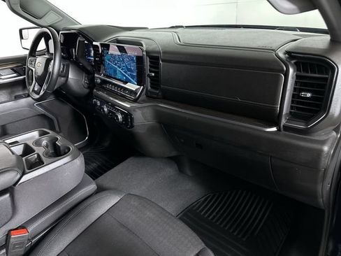 Used 2025 Chevrolet Silverado 1500 LT AWD/4WD image 30