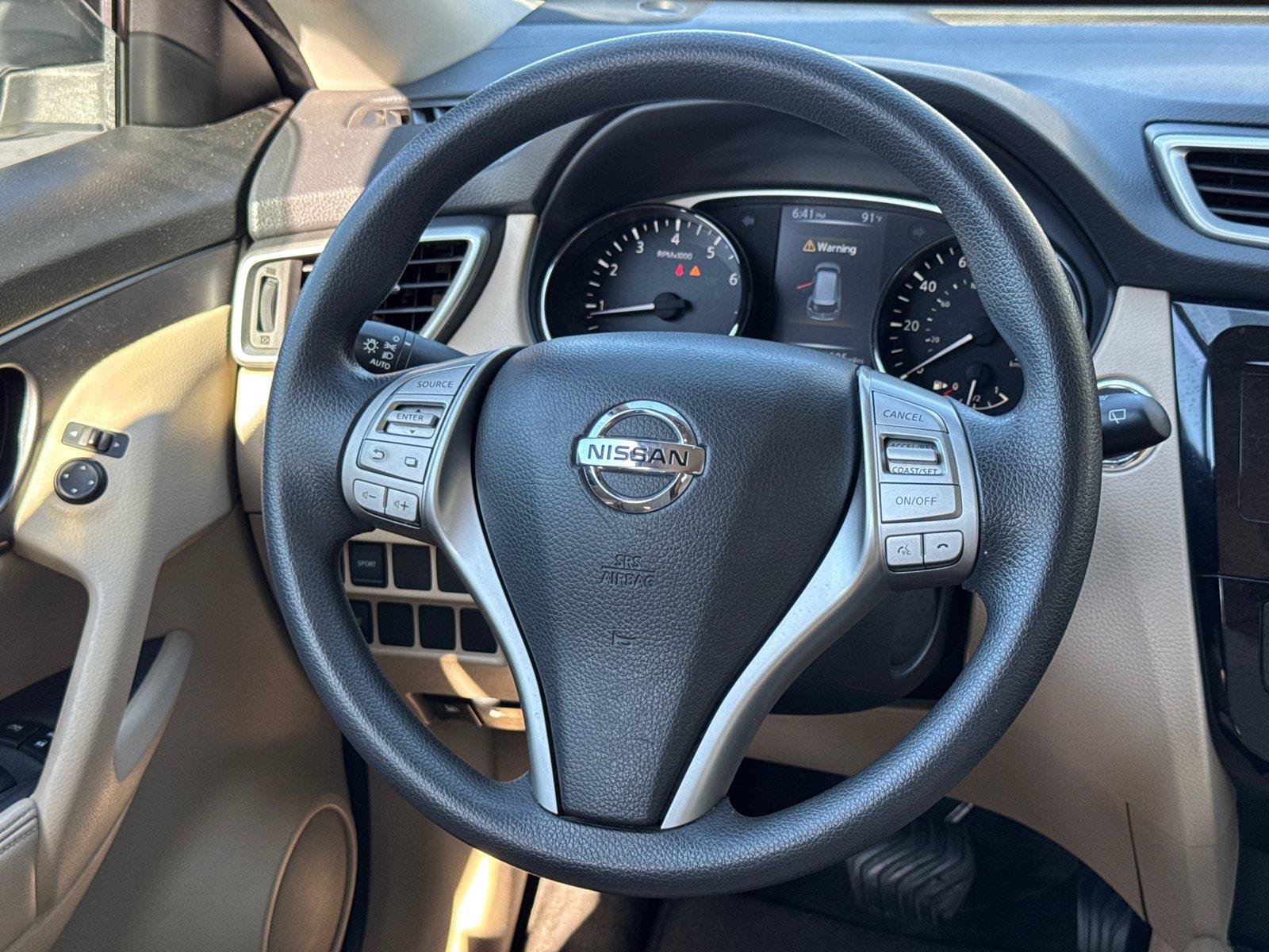 Used 2016 Nissan Rogue SV FWD image 22