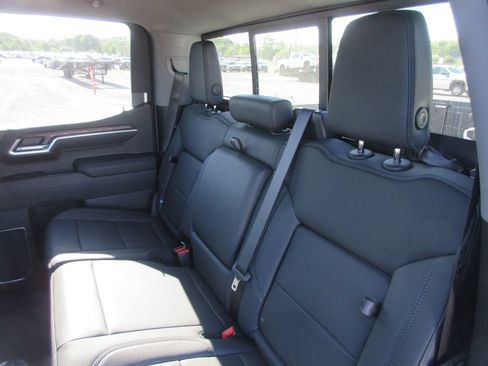 New 2026 GMC Sierra 1500 SLT w/ SLT Convenience Package AWD/4WD image 16
