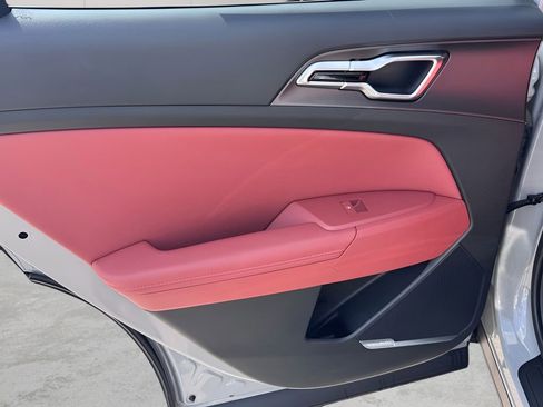 Used 2026 Kia Sportage SX FWD image 10