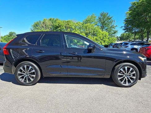 Certified 2024 Volvo XC60 B5 Plus AWD/4WD image 7