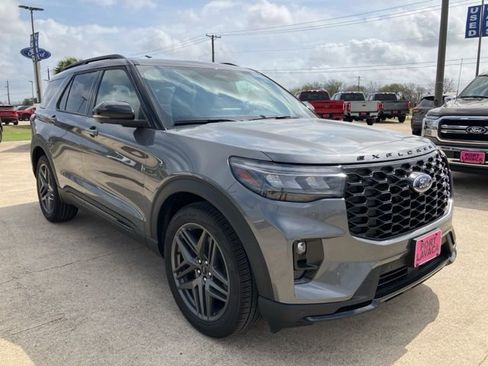 New 2026 Ford Explorer ST w/ Sun And Sound Package image 9