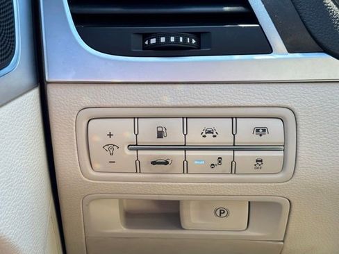 Used 2015 Hyundai Genesis 3.8 w/ Option Group 04 image 32