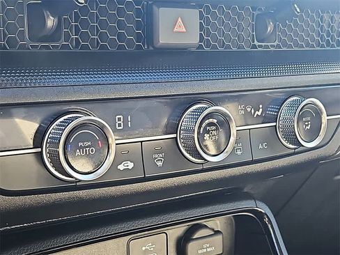 Used 2025 Honda CR-V LX image 14