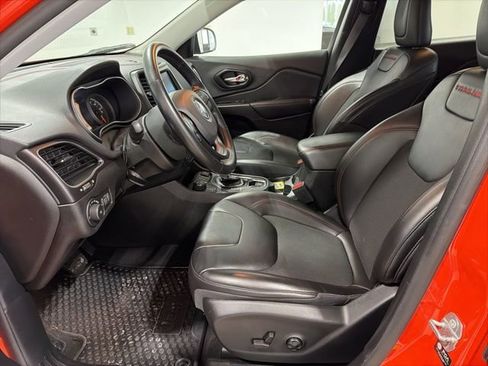 Used 2021 Jeep Cherokee Trailhawk w/ Sun, Sound & Nav Group image 16