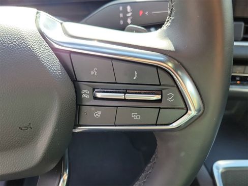 Used 2025 Chevrolet Equinox LT image 19