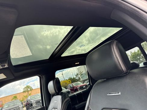 Used 2019 Ford F250 Platinum w/ Platinum Ultimate Package image 7