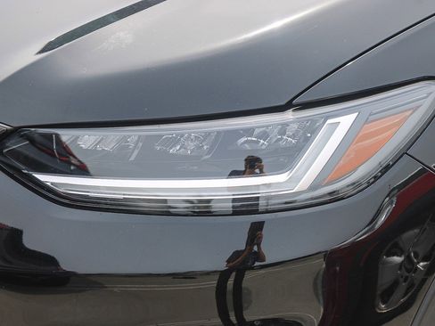 Used 2023 Honda HR-V LX image 7