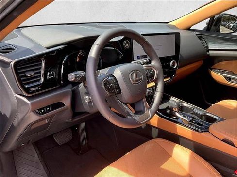 Used 2025 Lexus NX 250 FWD w/ Cold Area Package image 10
