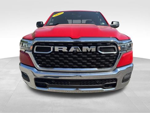 Used 2025 RAM 1500 Big Horn AWD/4WD image 5