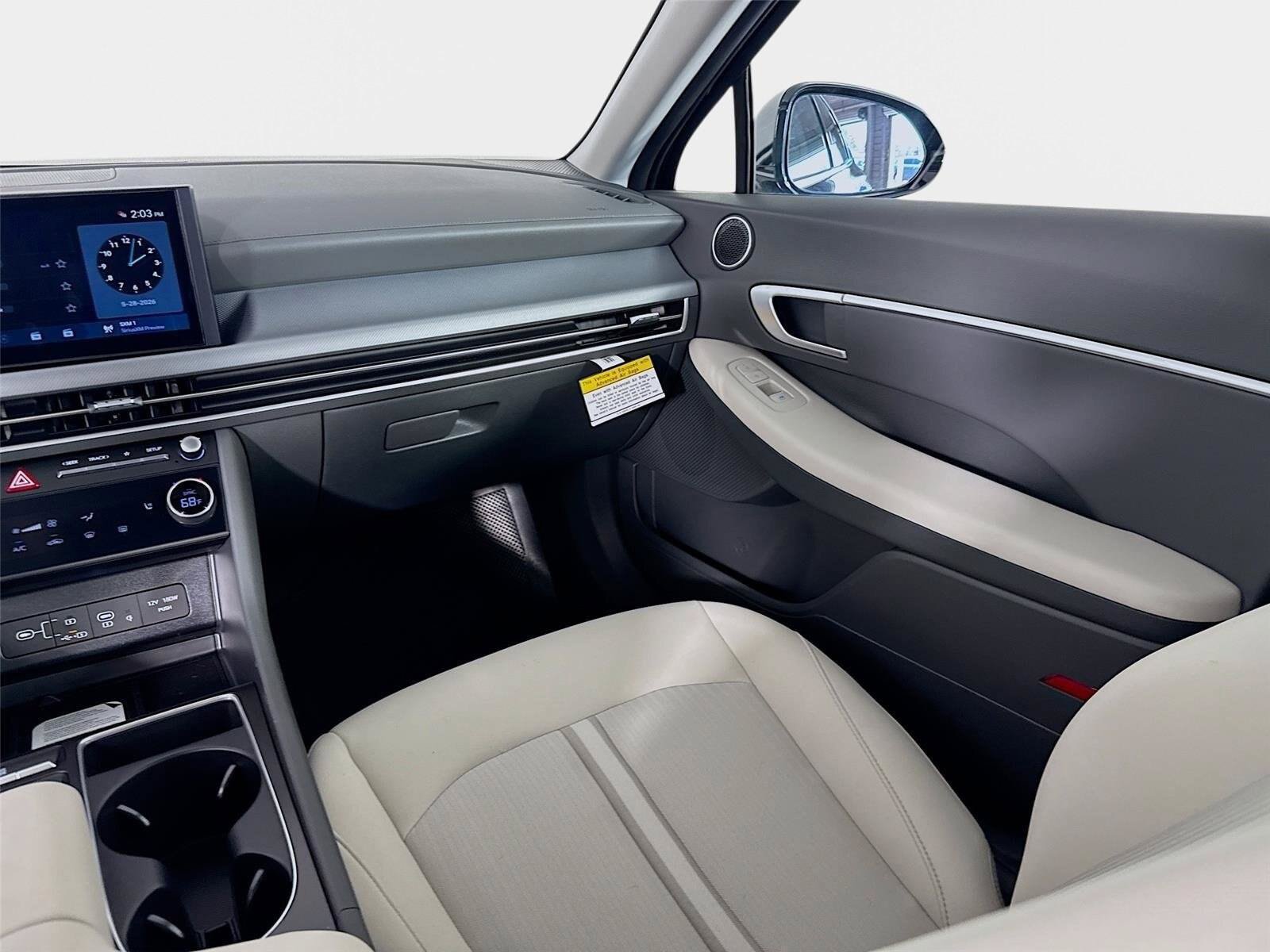 New 2026 Hyundai Sonata SEL FWD image 23