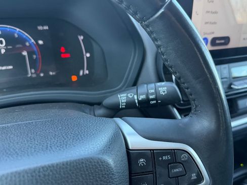 Used 2024 Toyota Grand Highlander AWD image 19