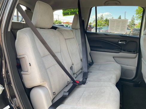 Used 2016 Honda Pilot EX image 38