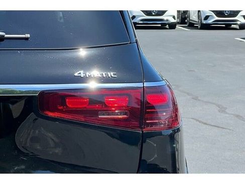 Used 2024 Mercedes-Benz GLS 450 4MATIC image 21