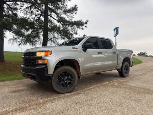 Used 2021 Chevrolet Silverado 1500 Custom Trail Boss image 2