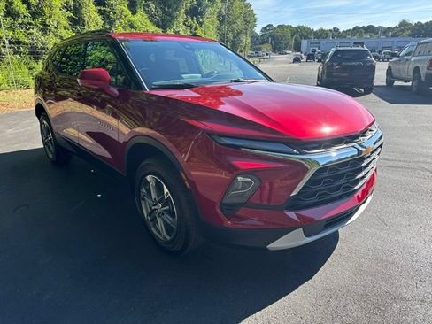 Used 2025 Chevrolet Blazer LT w/ Convenience Package FWD image 7