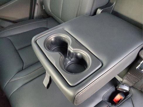 New 2026 Jeep Cherokee Limited image 8