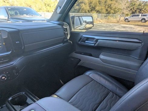 Used 2022 Chevrolet Silverado 1500 ZR2 w/ Technology Package image 15