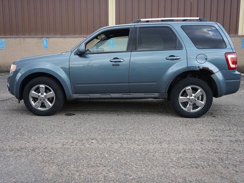 Used 2010 Ford Escape Limited AWD/4WD image 4