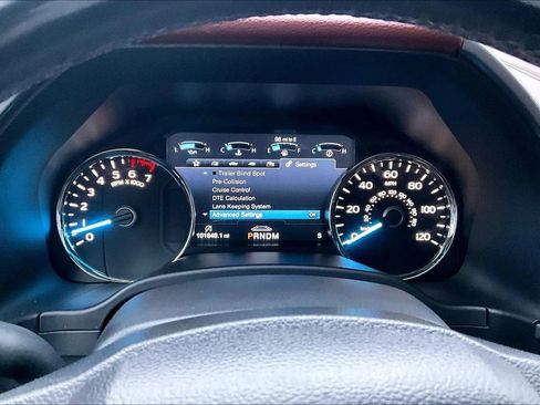 Used 2018 Ford F150 Platinum w/ Equipment Group 701A Luxury image 21