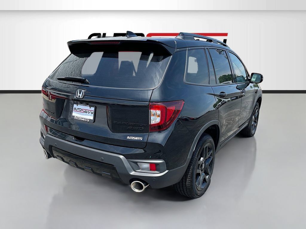 Used 2025 Honda Passport Black Edition image 7