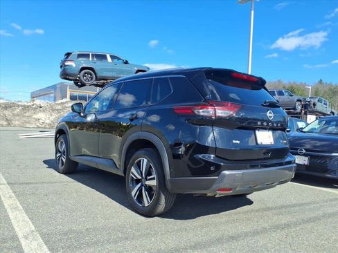 Certified 2026 Nissan Rogue SL image 6