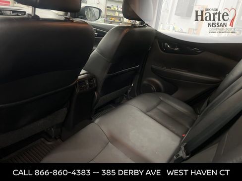 Used 2019 Nissan Rogue Sport SL image 29