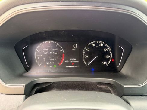 Used 2025 Honda Pilot TrailSport image 20
