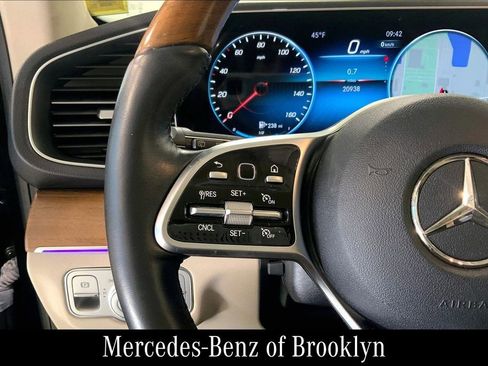 Used 2022 Mercedes-Benz GLE 350 4MATIC image 25
