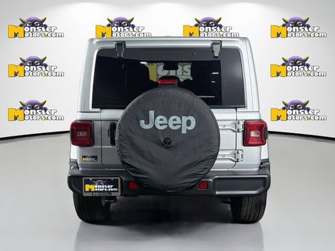 Used 2024 Jeep Wrangler Sahara w/ Technology Group image 6