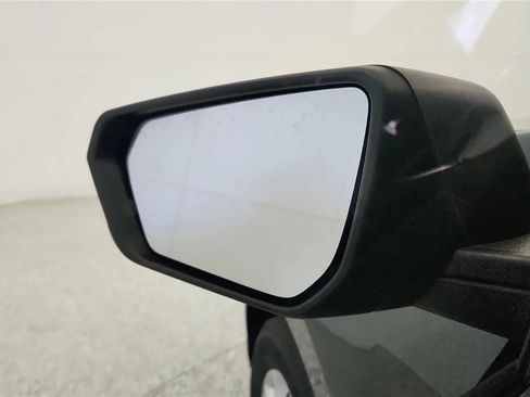 Used 2020 Chevrolet Equinox LS FWD image 23