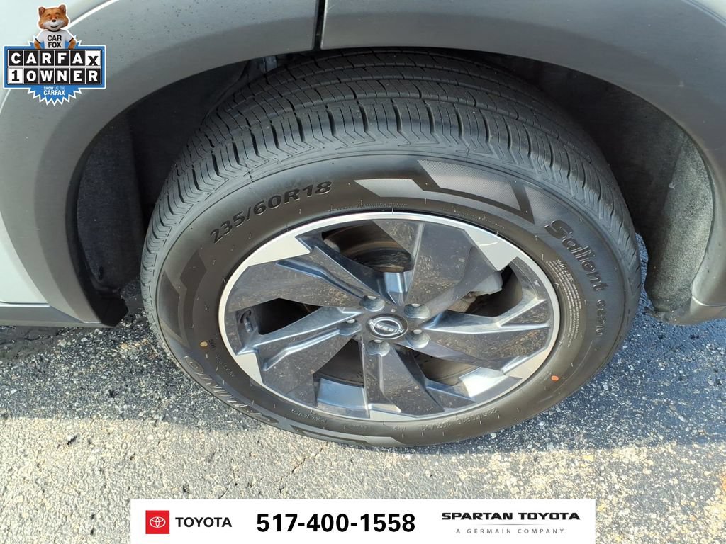 Used 2024 Nissan Rogue SV AWD/4WD image 11