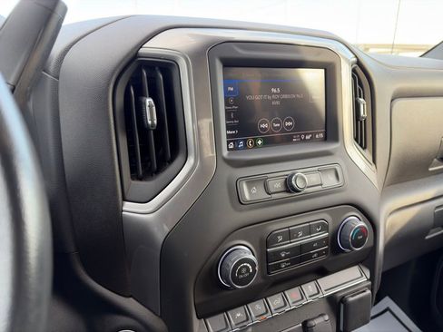 Used 2025 Chevrolet Silverado 1500 W/T w/ WT Value Package image 21