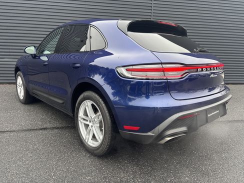 Certified 2025 Porsche Macan image 3